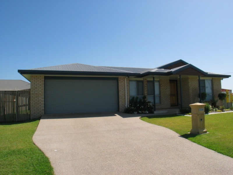 1/2 Cullen Close, Bowen QLD 4805