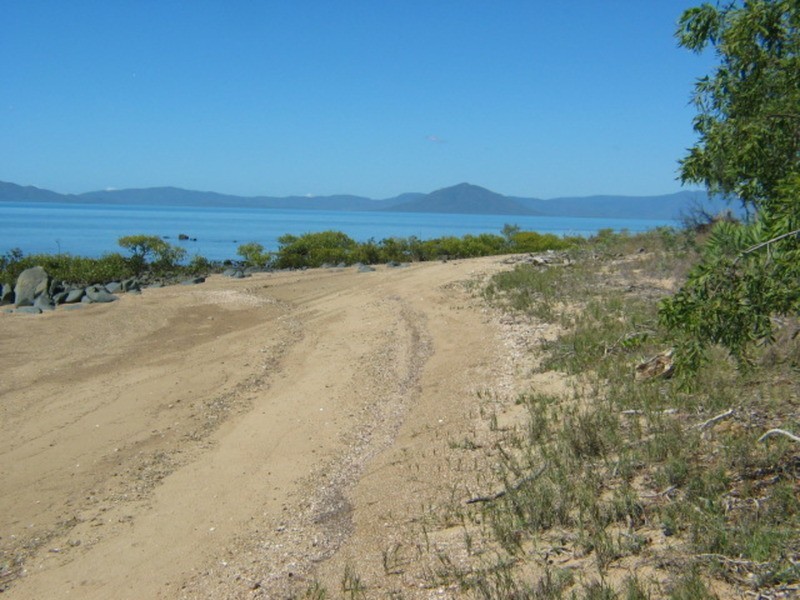 24 Baxter Avenue, Bowen QLD 4805