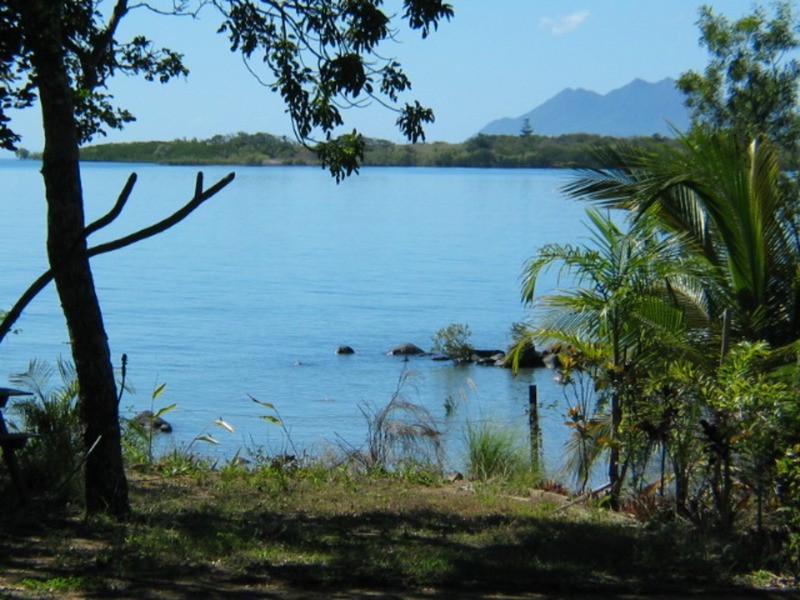 24 Baxter Avenue, Bowen QLD 4805