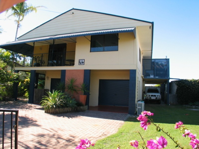 46 Whyte Avenue, Bowen QLD 4805