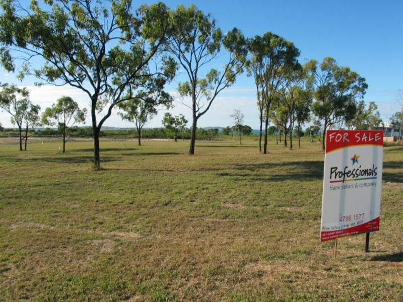 75 Ocean View Drive, Bowen QLD 4805