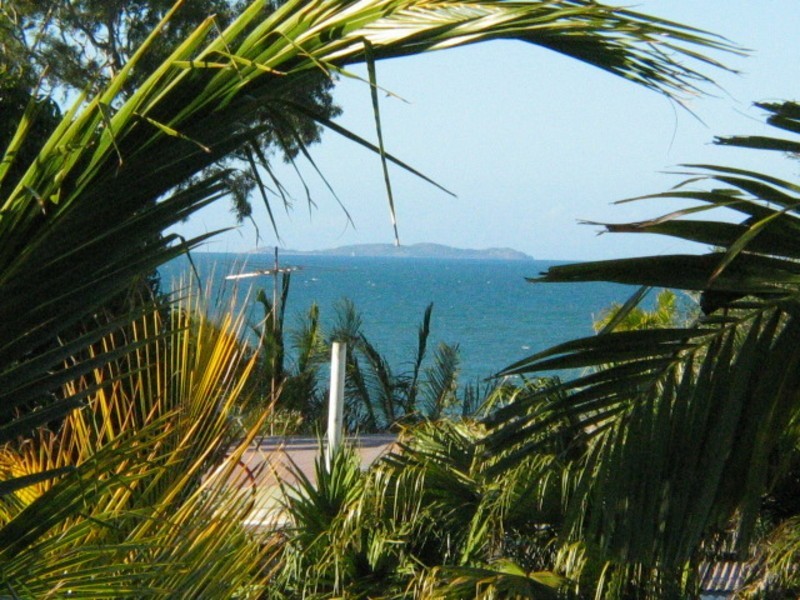 61 Whyte Avenue, Bowen QLD 4805