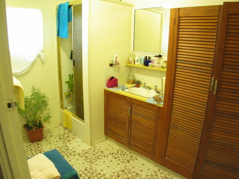 61 Whyte Avenue, Bowen QLD 4805