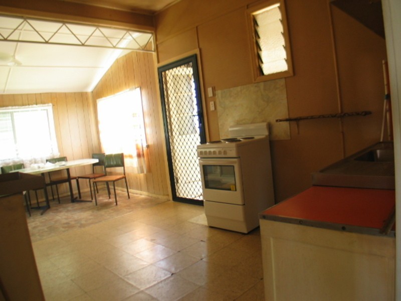 62 Livingstone Street, Bowen QLD 4805