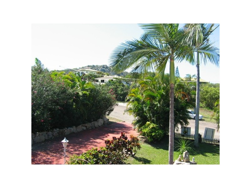 25 Rose Bay Road, Bowen QLD 4805