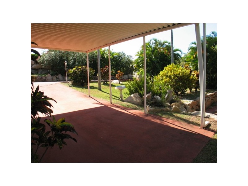 25 Rose Bay Road, Bowen QLD 4805