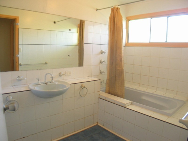 87 Horseshoe Bay Road, Bowen QLD 4805