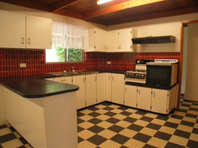 4 Bull Crescent, Bowen QLD 4805