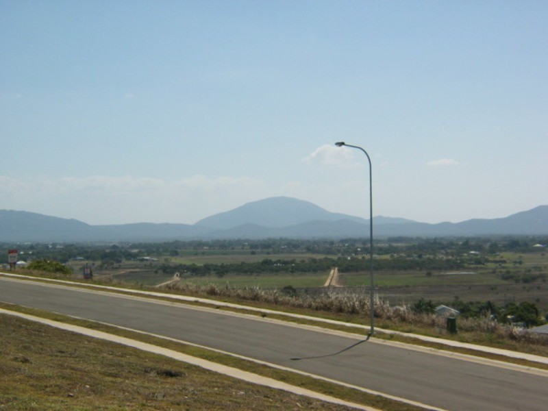 23 Tynwald Avenue, Bowen QLD 4805