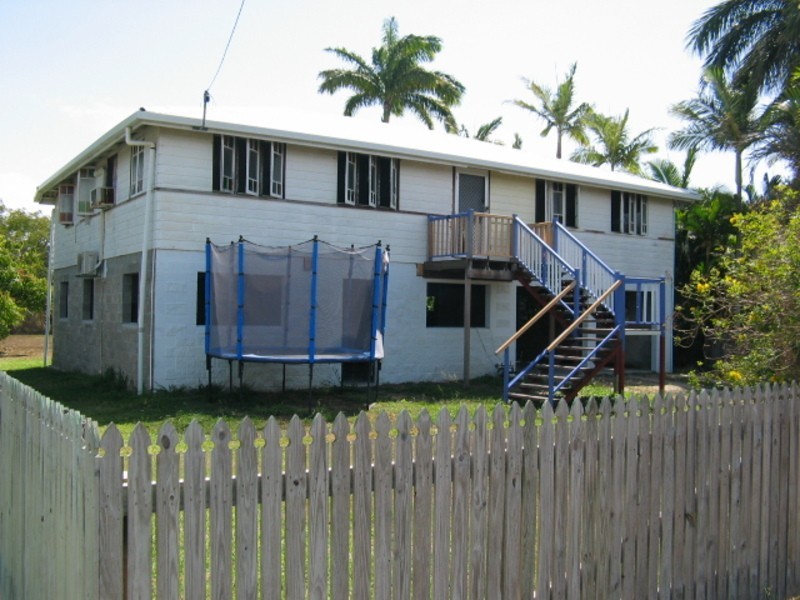 9 Murroona Street, Bowen QLD 4805