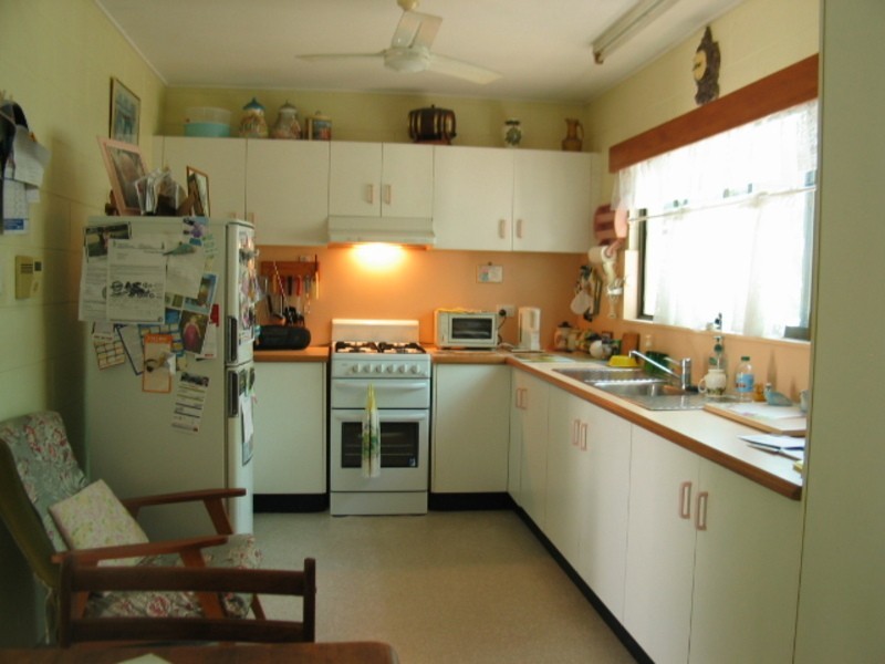 13 Mullers Lane, Bowen QLD 4805