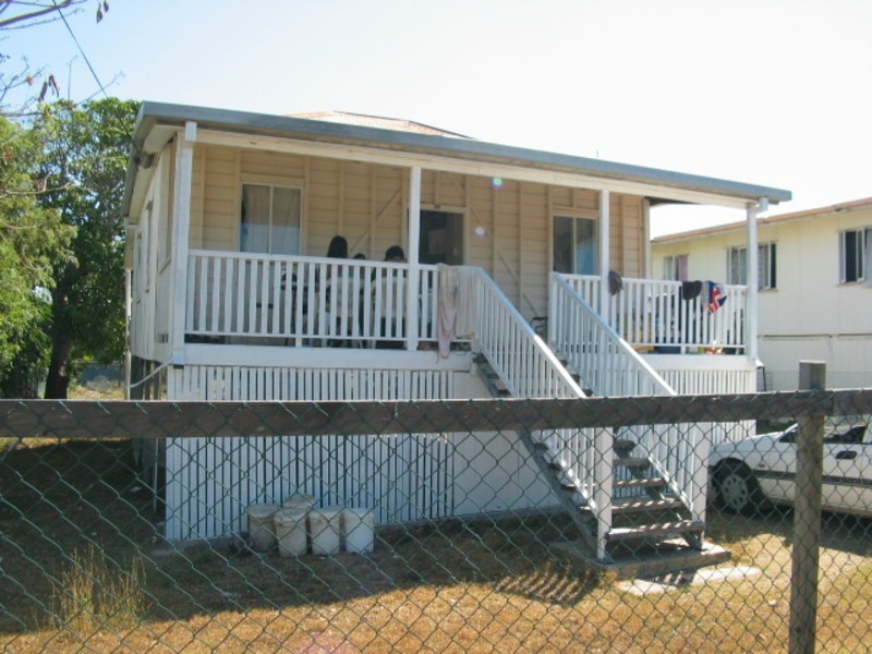 39 Gregory Street, Bowen QLD 4805