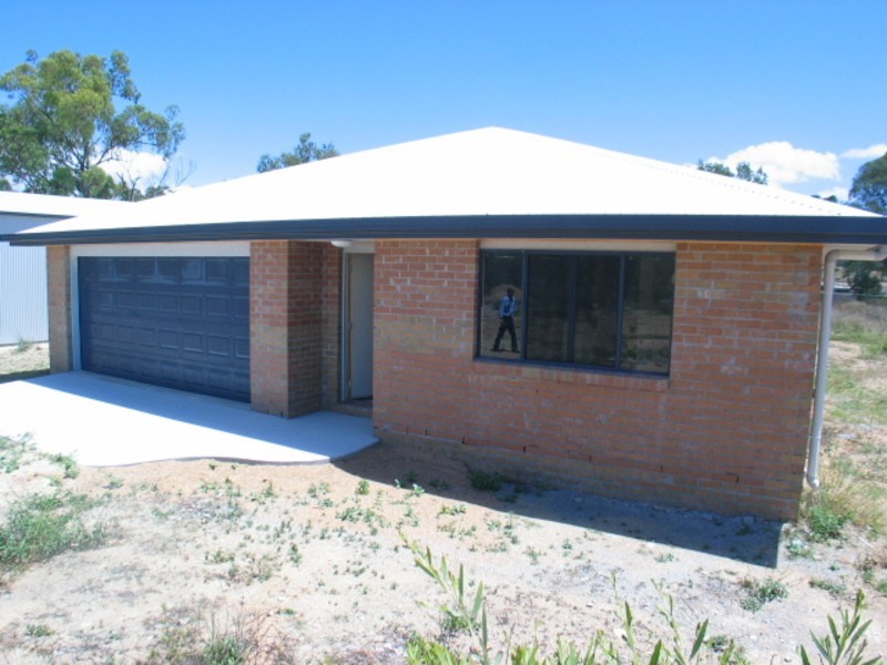 37 Brampton Drive, Bowen QLD 4805