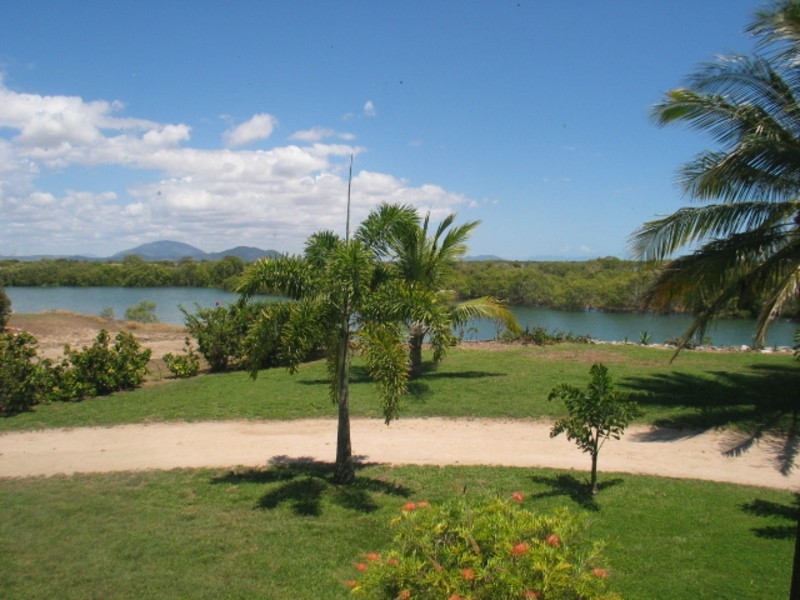 86 – 90 Whitsunday Street, Bowen QLD 4805