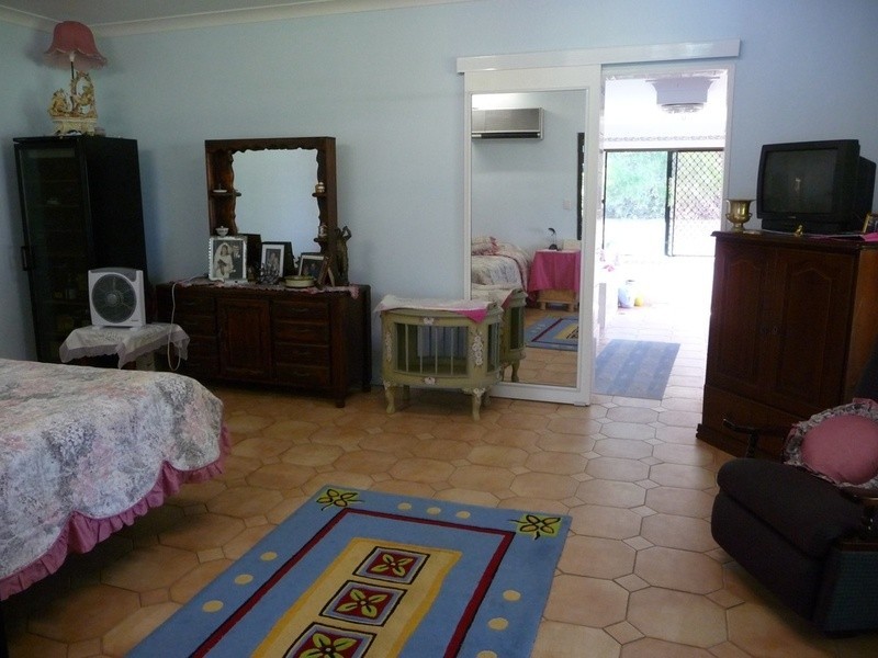 53 Murrays Bay Road, Bowen QLD 4805