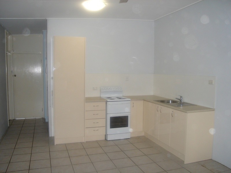 10 Marshall Street, Bowen QLD 4805