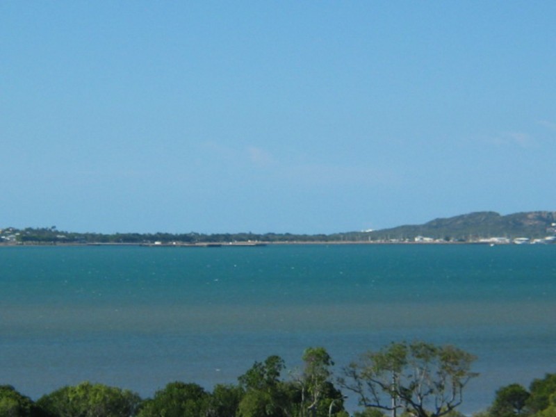 113 – 115 Ocean View Drive, Bowen QLD 4805