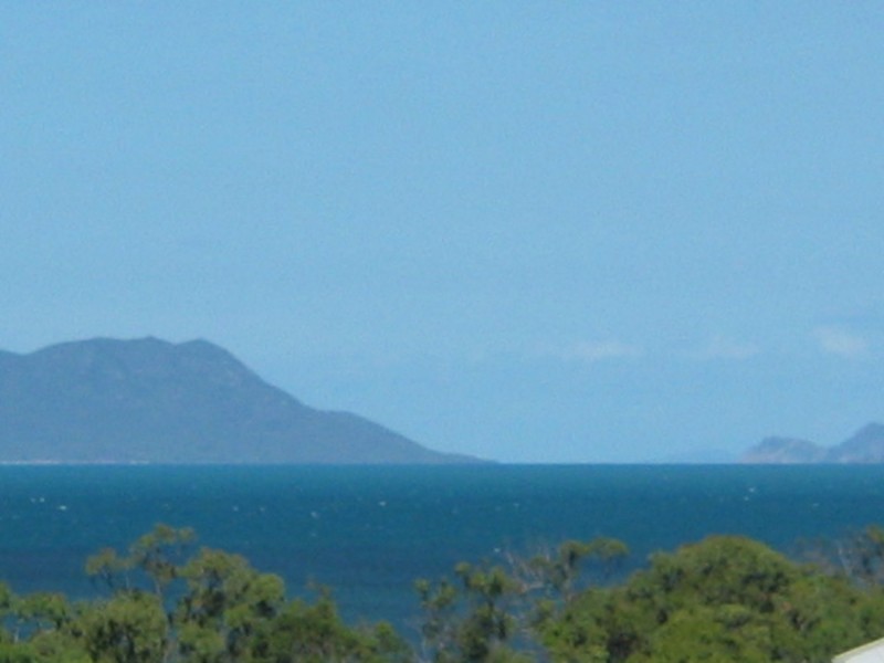 113 – 115 Ocean View Drive, Bowen QLD 4805