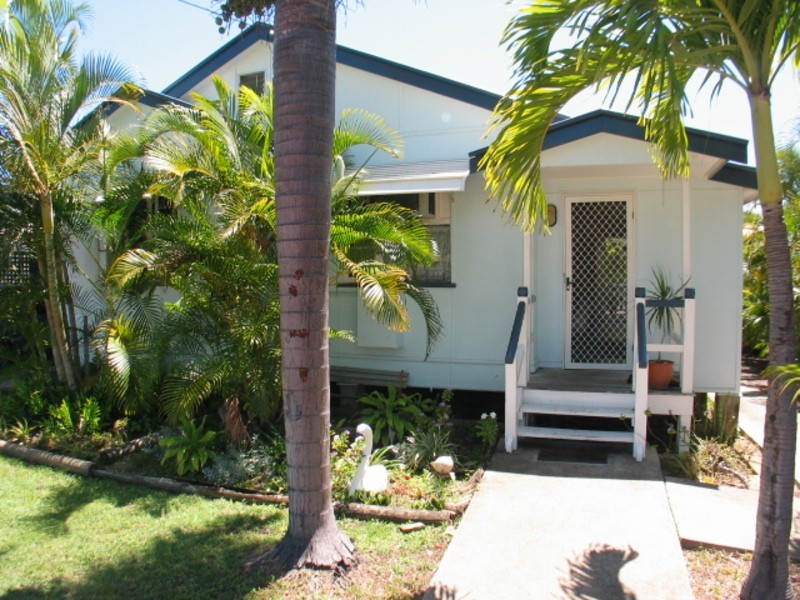 108 Gregory Street, Bowen QLD 4805