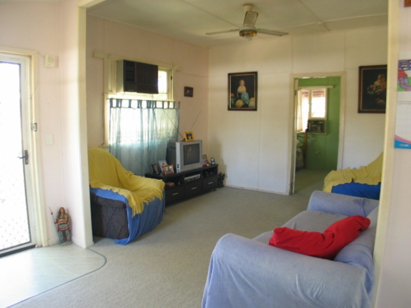 108 Gregory Street, Bowen QLD 4805