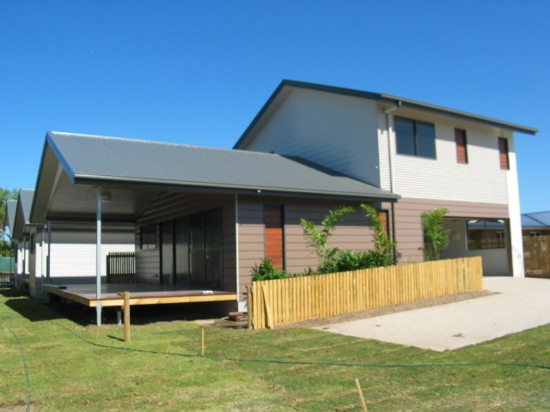 1/32 St Kilda Street, Bowen QLD 4805