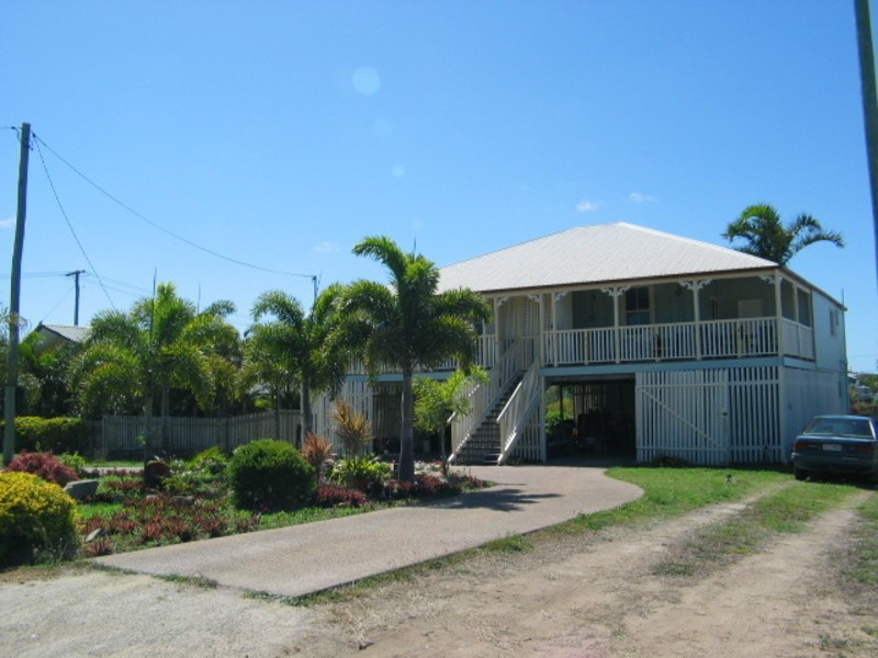 16 Thomas Street, Bowen QLD 4805
