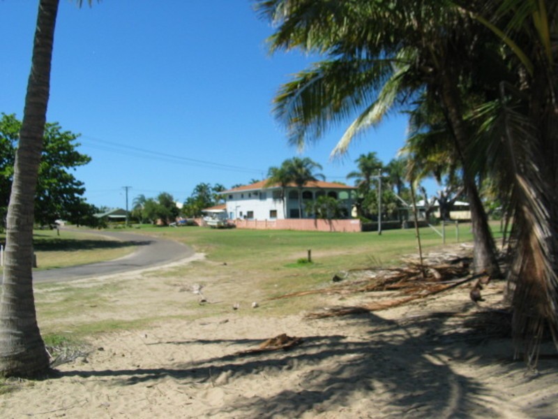 16 Thomas Street, Bowen QLD 4805
