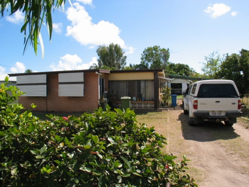 12 Belgravia Road, Bowen QLD 4805