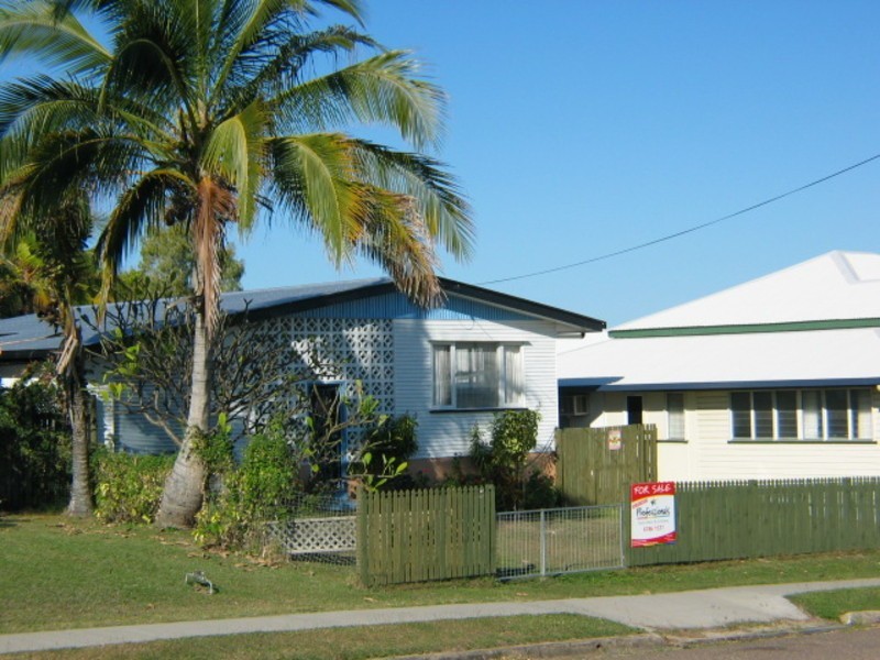 54 Herbert Street, Bowen QLD 4805