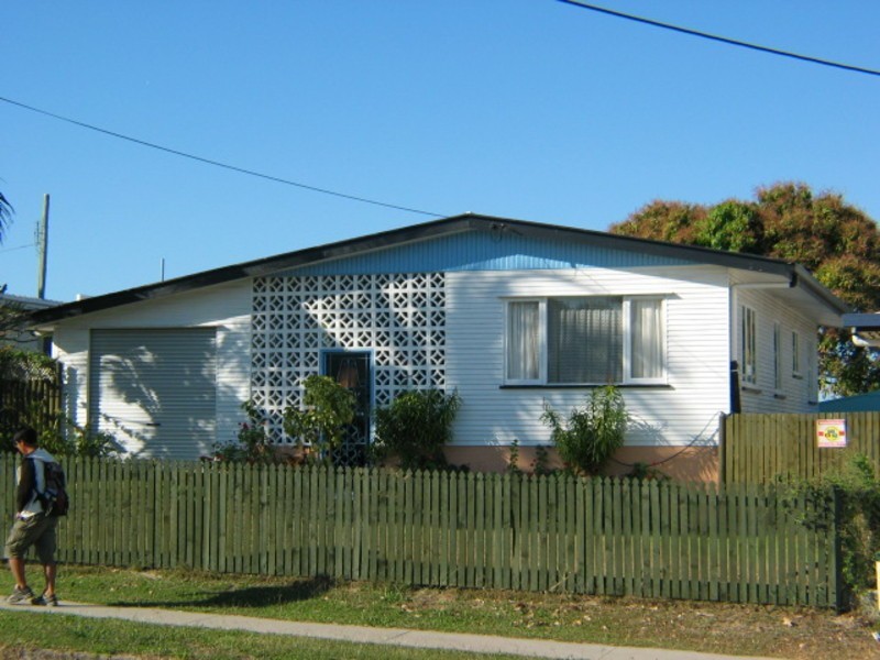 54 Herbert Street, Bowen QLD 4805