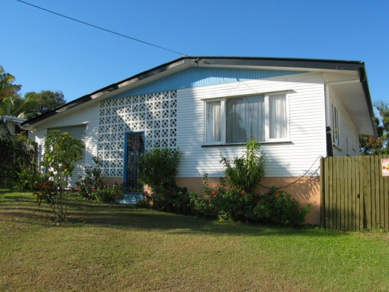 54 Herbert Street, Bowen QLD 4805
