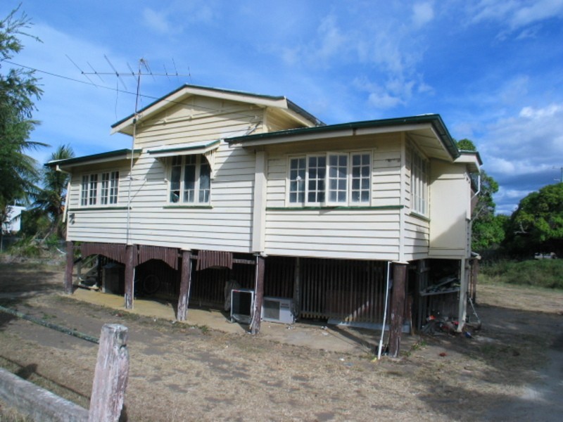 7 Murray Avenue, Bowen QLD 4805