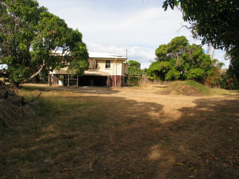 7 Murray Avenue, Bowen QLD 4805