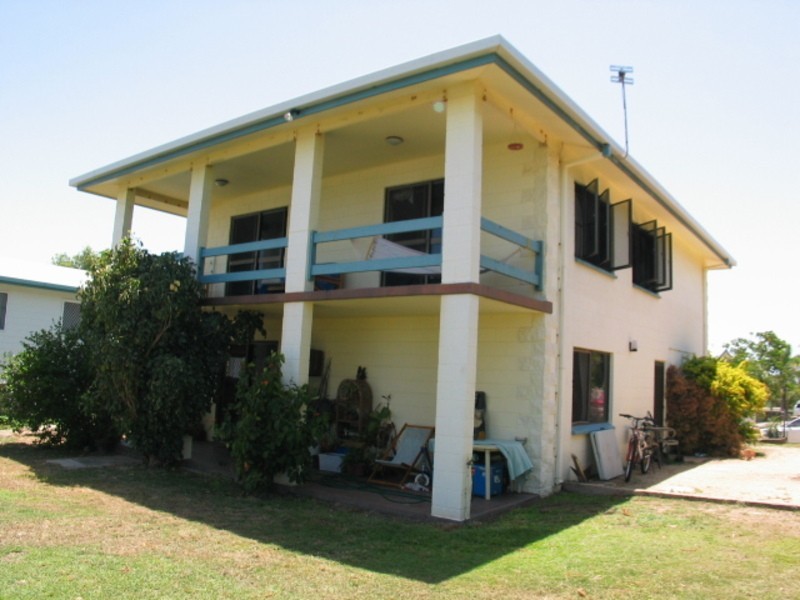 15 Avicennia Street, Bowen QLD 4805