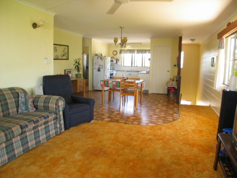 15 Avicennia Street, Bowen QLD 4805