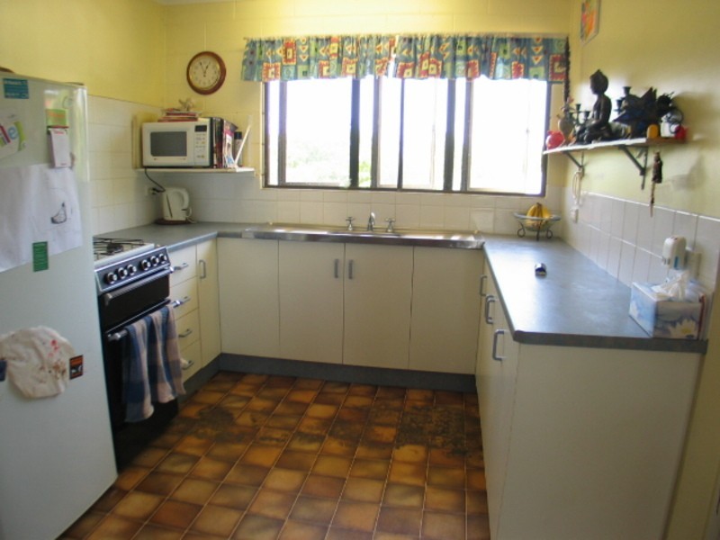 15 Avicennia Street, Bowen QLD 4805