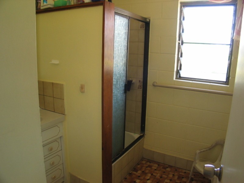 15 Avicennia Street, Bowen QLD 4805