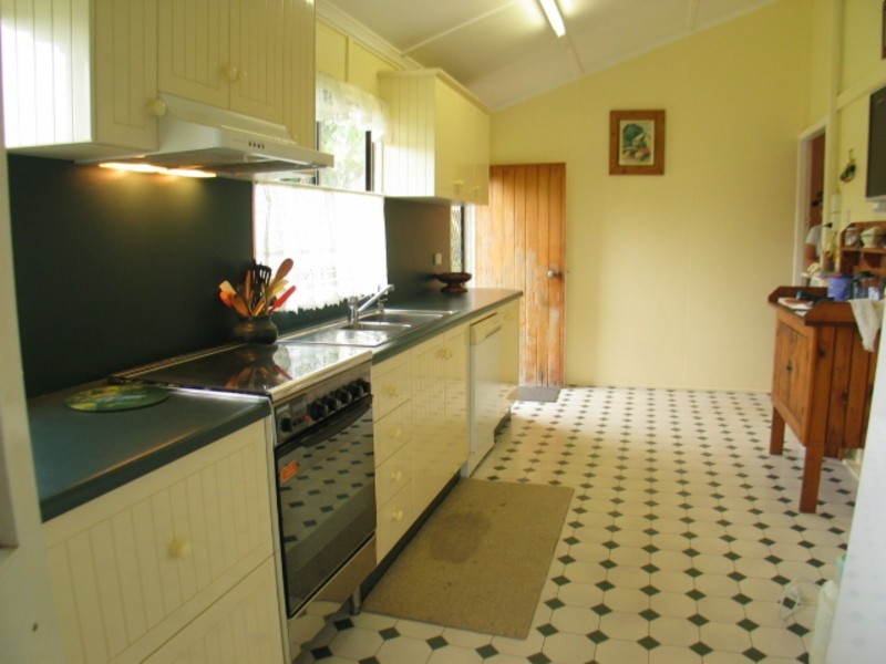 7 Hay Street, Bowen QLD 4805