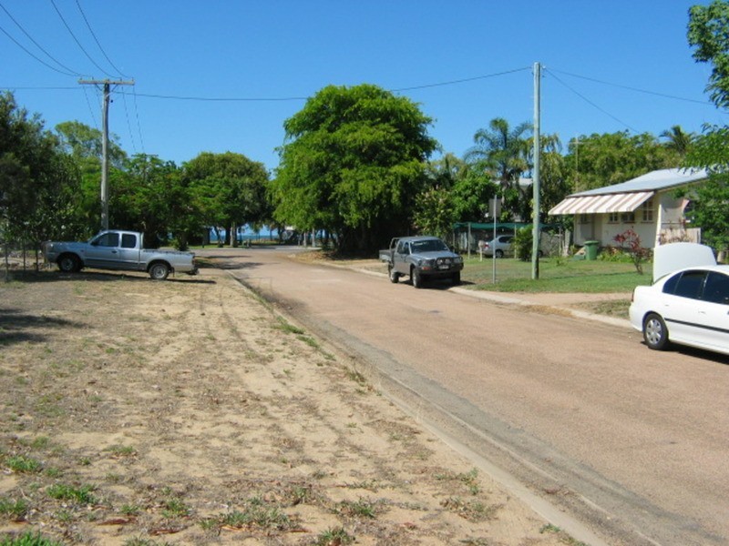 50 Holborne Street, Bowen QLD 4805