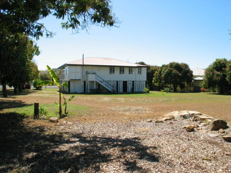 55 Livingstone Street, Bowen QLD 4805