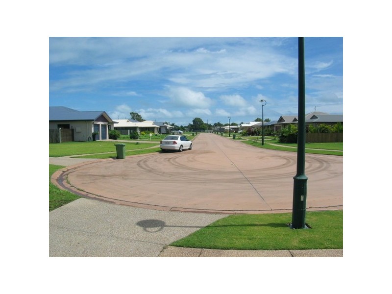 1 Kirkpatrick Court, Bowen QLD 4805