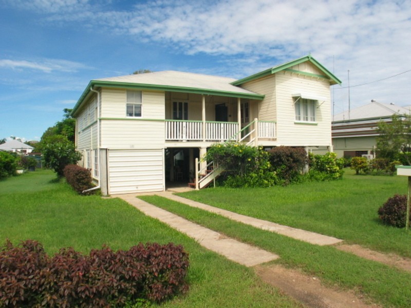 25 Sinclair Street, Bowen QLD 4805