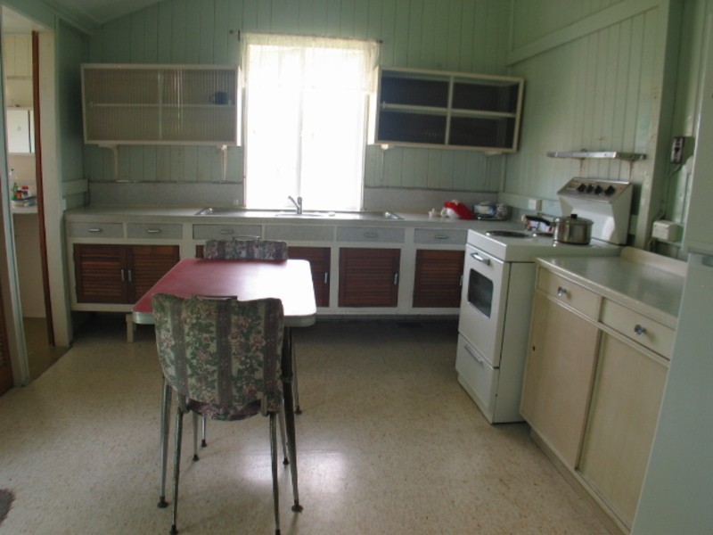 25 Sinclair Street, Bowen QLD 4805