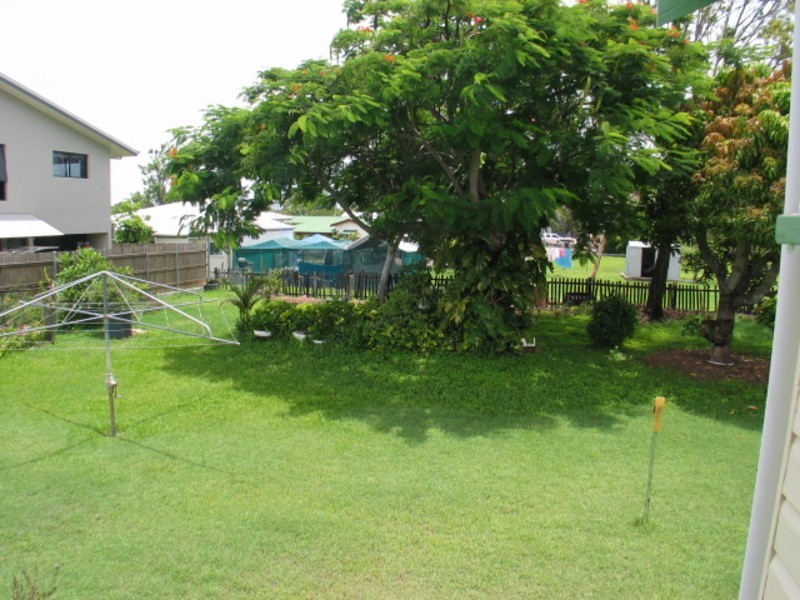 25 Sinclair Street, Bowen QLD 4805