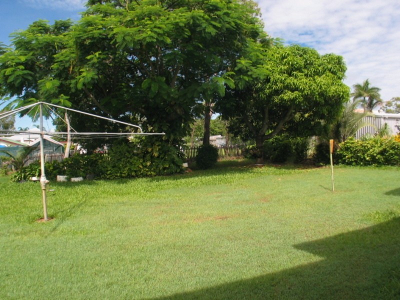 25 Sinclair Street, Bowen QLD 4805