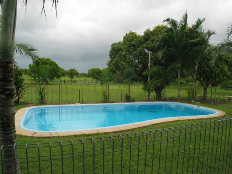 80 Hillview Road, Bowen QLD 4805