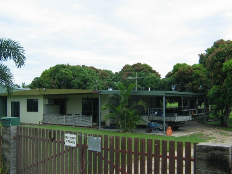 80 Hillview Road, Bowen QLD 4805