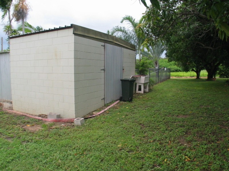 80 Hillview Road, Bowen QLD 4805