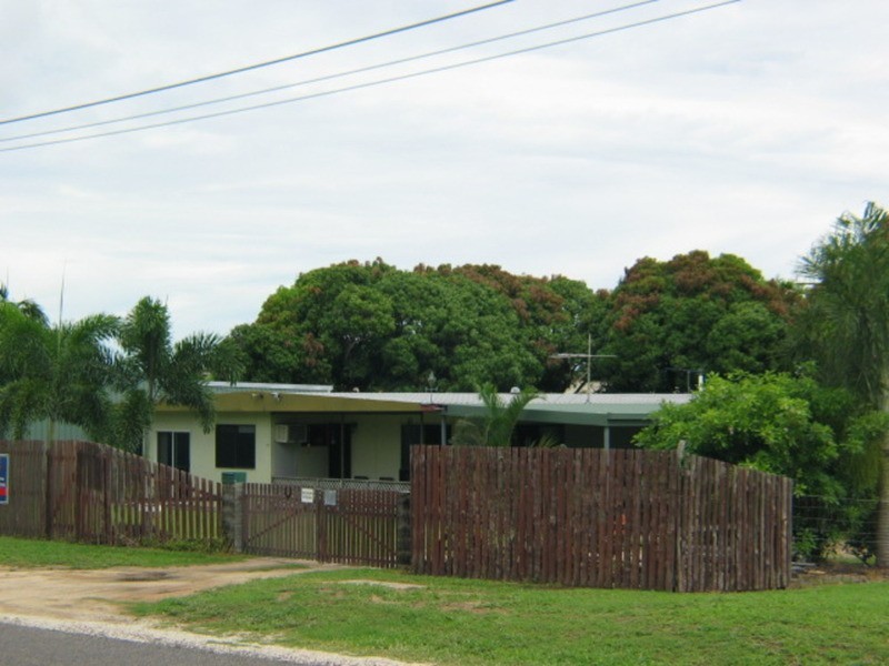 80 Hillview Road, Bowen QLD 4805