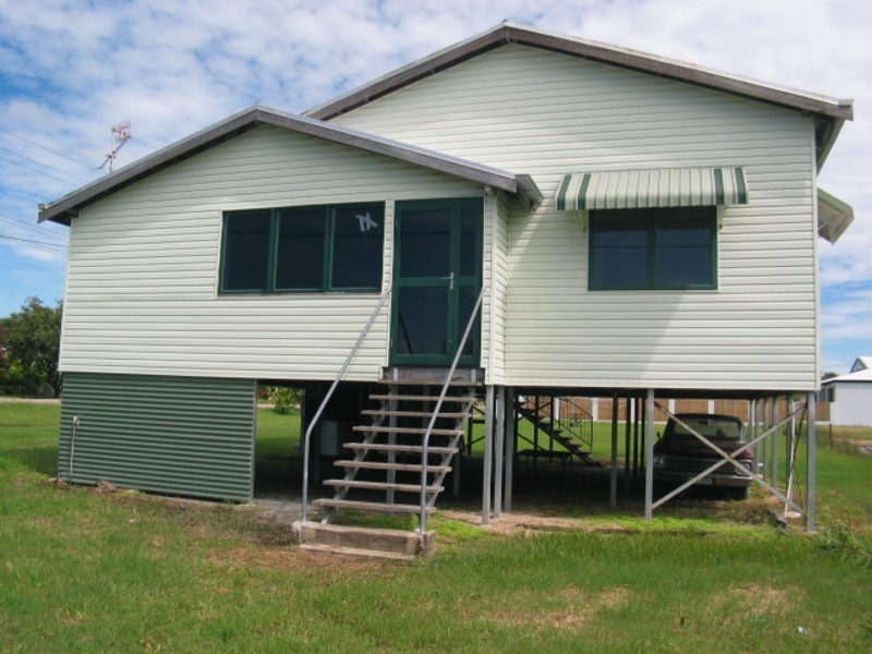 74 Williams Street, Bowen QLD 4805